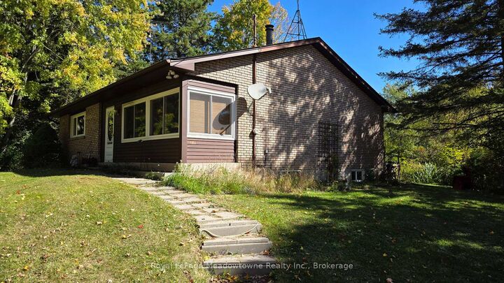 Property Photo:  4202 15 Side Road  ON L0P 1B0 