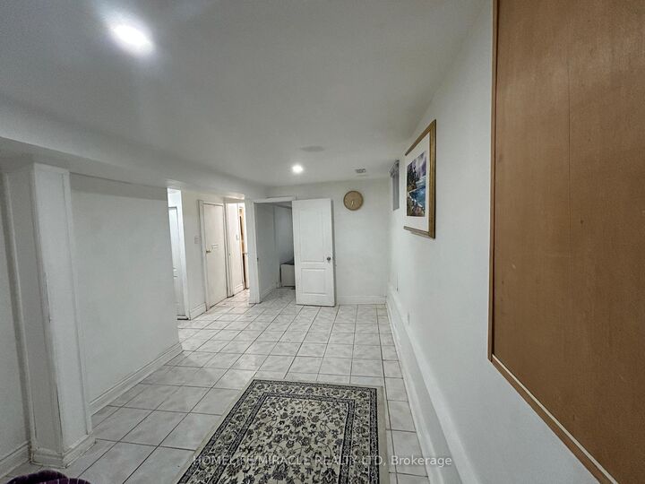 Property Photo:  568 Oakwood Avenue Basement  ON M6E 2X5 