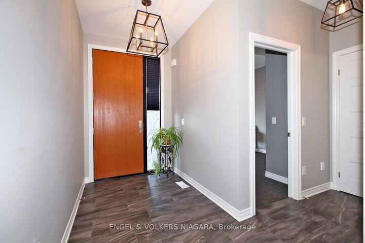 Property Photo:  7276 Optimist Lane 12  ON L2E 0B3 