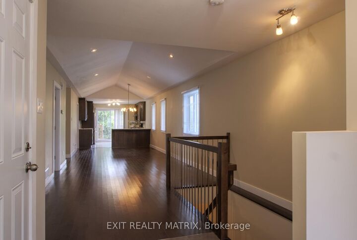 Property Photo:  1557 Belcourt Boulevard  ON K1C 1M3 