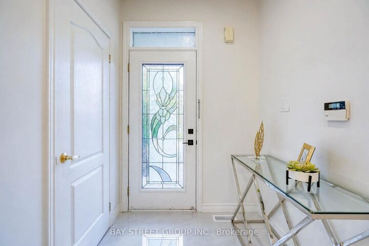 Property Photo:  15 Fraserwood Road  ON L4J 9C5 