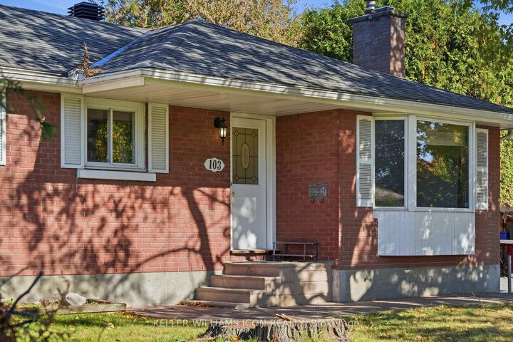 Property Photo:  103 Harris Place  ON K2G 2P7 