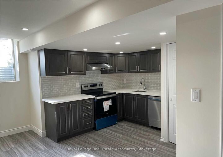 Property Photo:  35 Elysian Fields Circle Bsmt  ON L6Y 6E8 