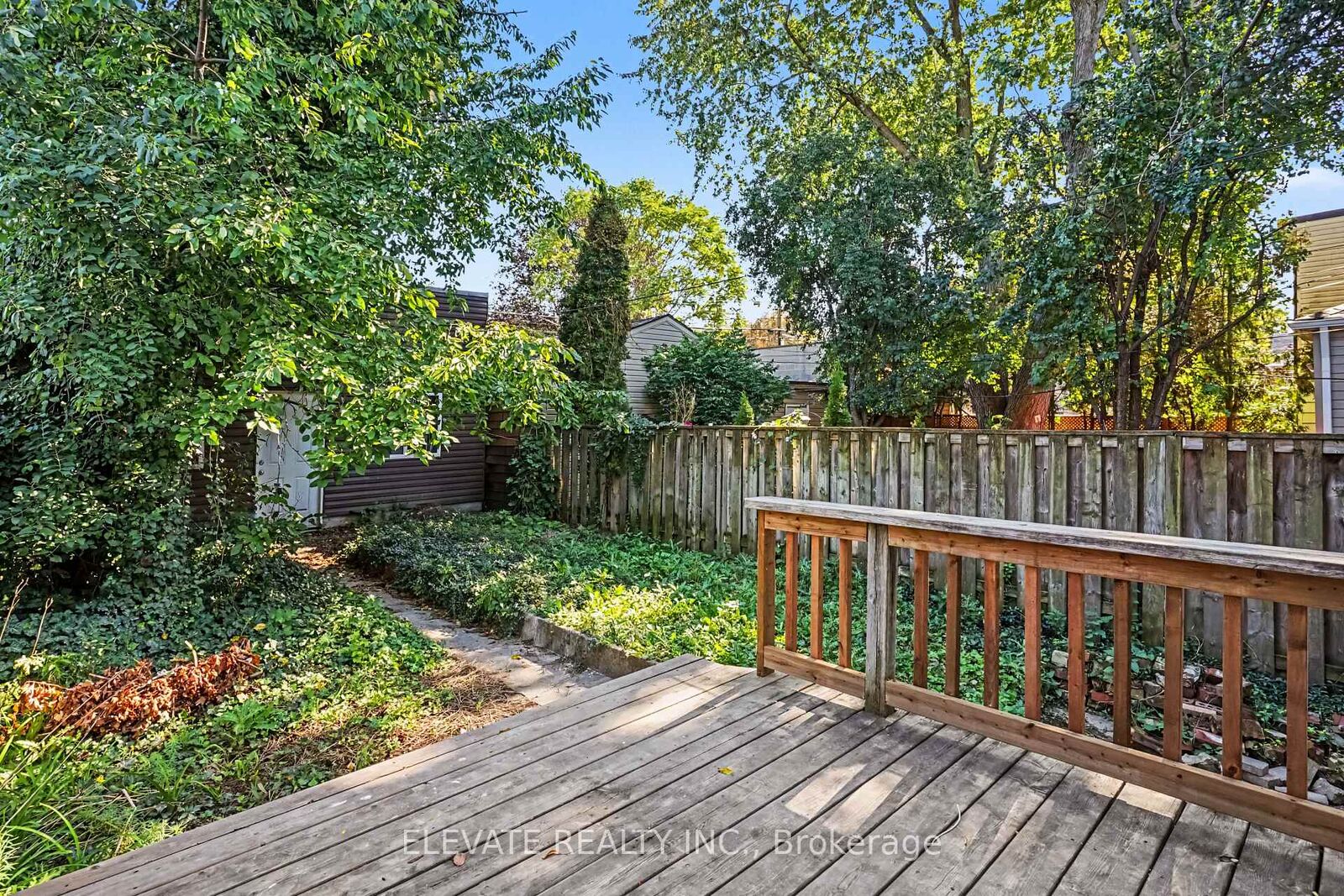 Property Photo:  617 Clinton Street Main  ON M6G 2Z8 