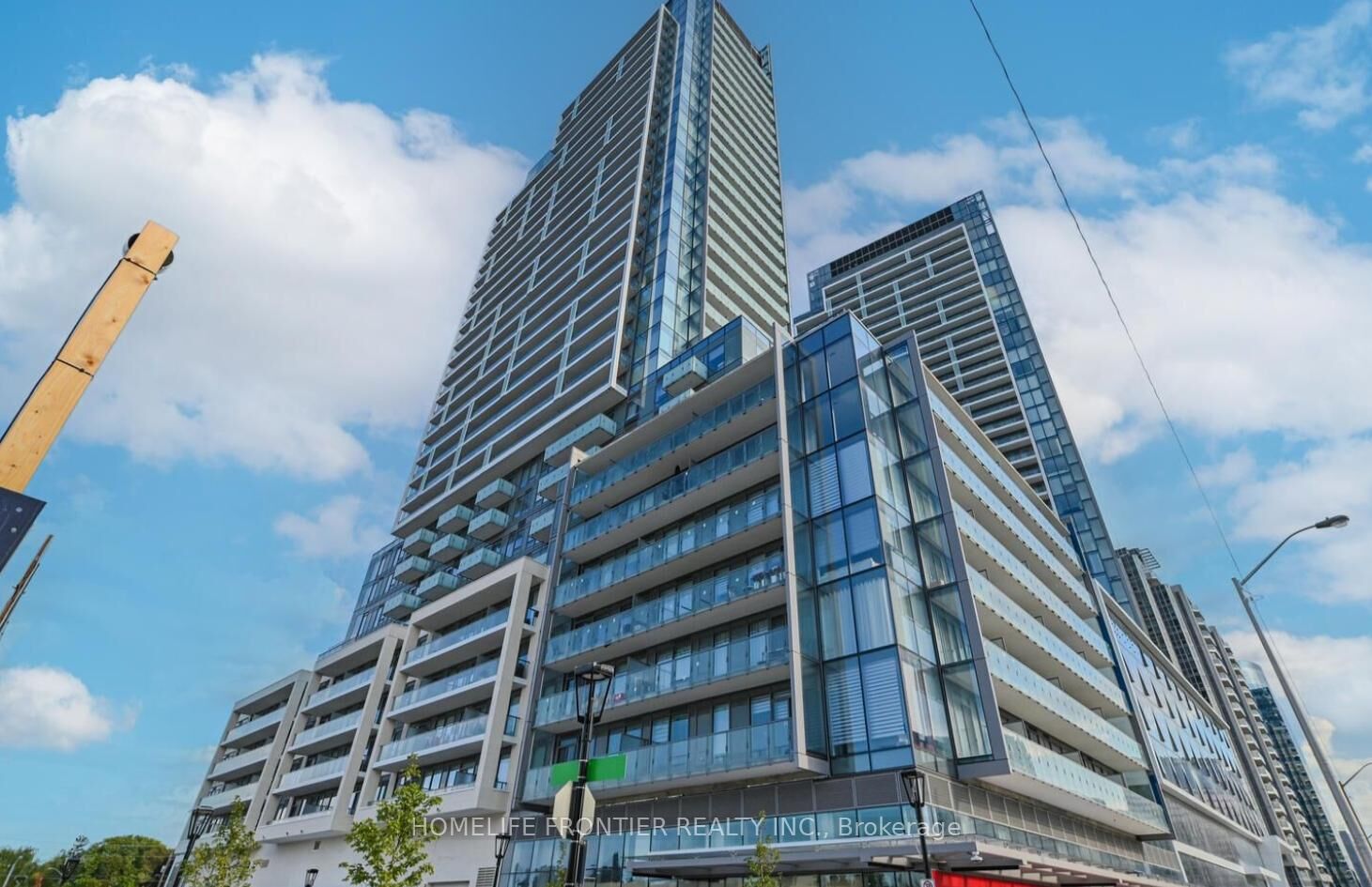 Property Photo:  7 Golden Lion Heights 1111  ON M2M 0C1 