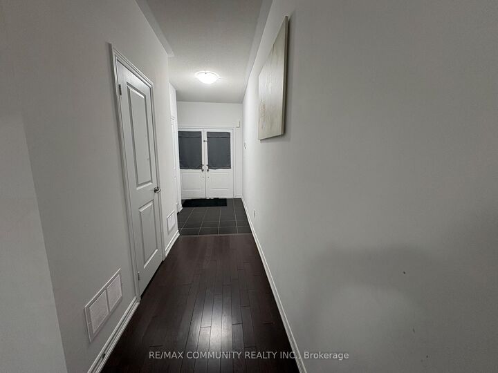 Property Photo: 283 Ridley Crescent ON N0C 1B0