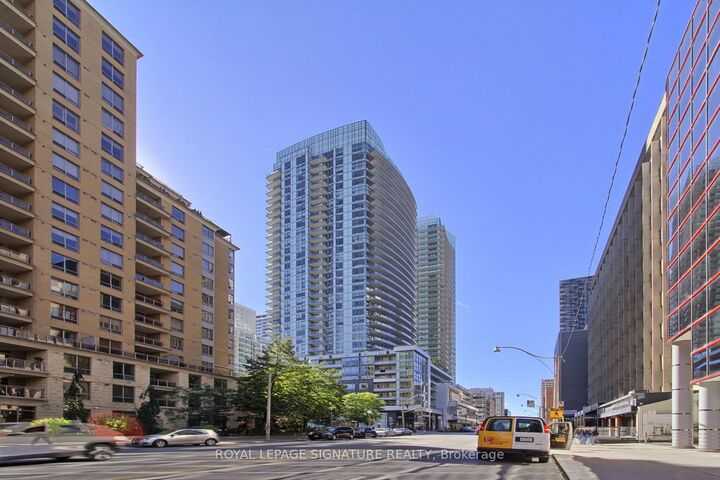 Property Photo:  98 Lillian Street 1913  ON M4S 0A5 