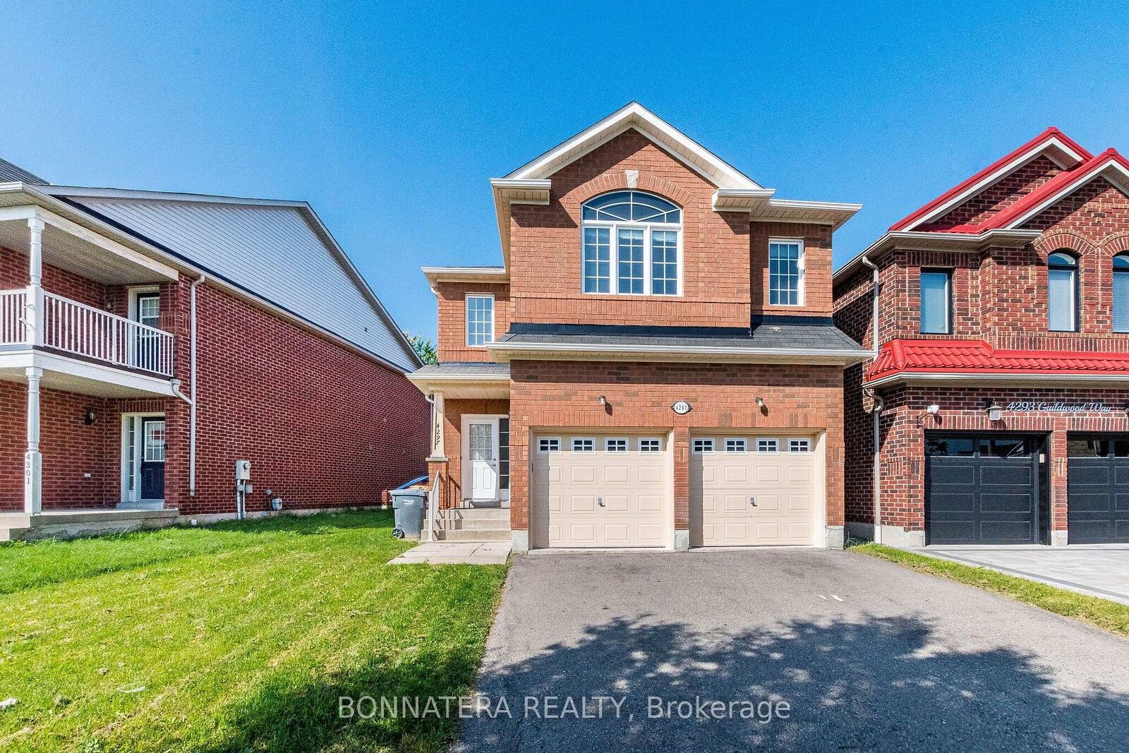 Property Photo:  4297 Guildwood Way  ON L5R 0A7 