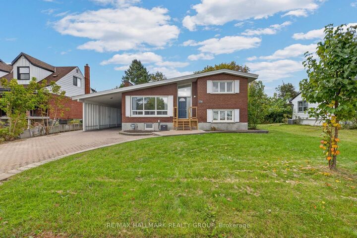 Property Photo:  114 Meadowlands Drive W  ON K2G 2R8 