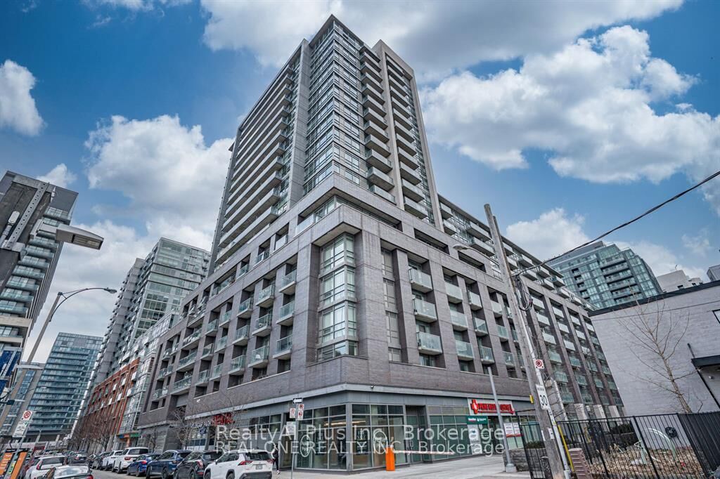 Property Photo:  68 Abell Street 650  ON M6J 0B1 