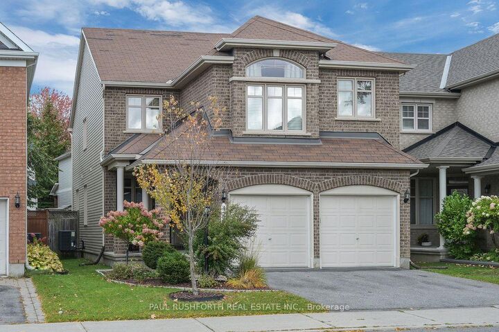 Property Photo:  422 Claridge Drive  ON K2J 4Z6 