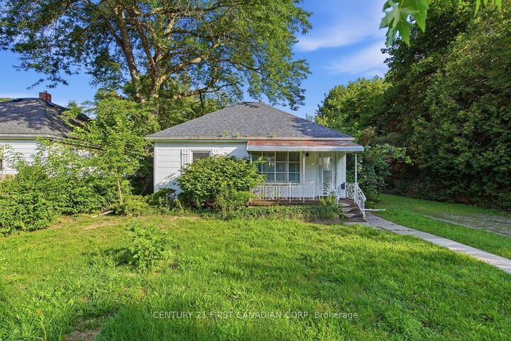 Property Photo:  117 Empress Avenue  ON N6H 1N1 