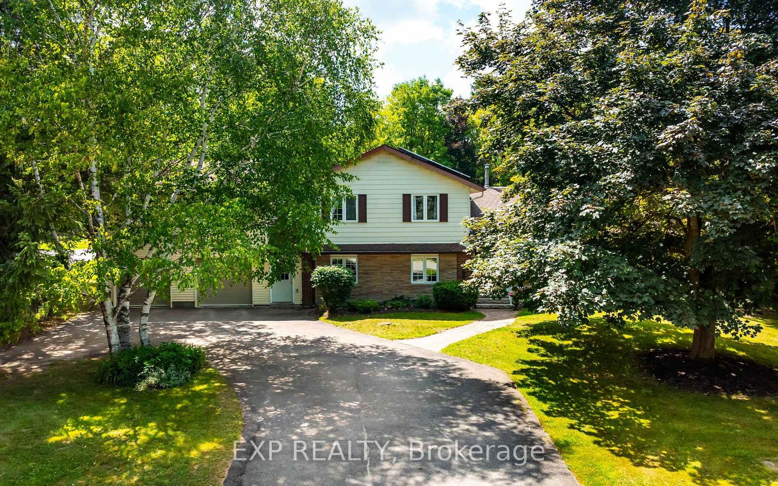 Property Photo:  3 Purple Road  ON L9W 3R3 