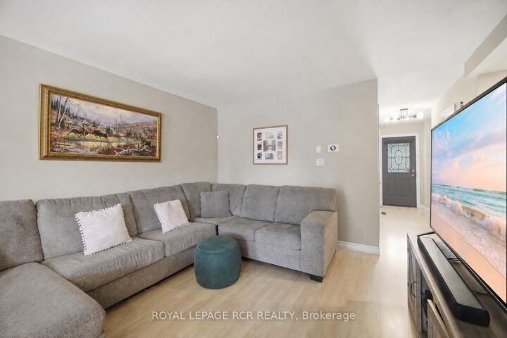 Property Photo:  31 Alderbrook Place  ON L7E 1Y6 