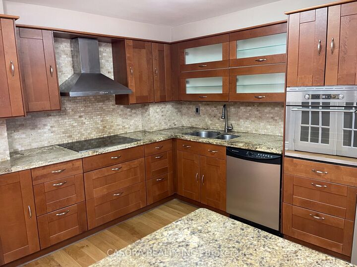 Property Photo:  1400 Dixie Road 510  ON L5E 3E1 