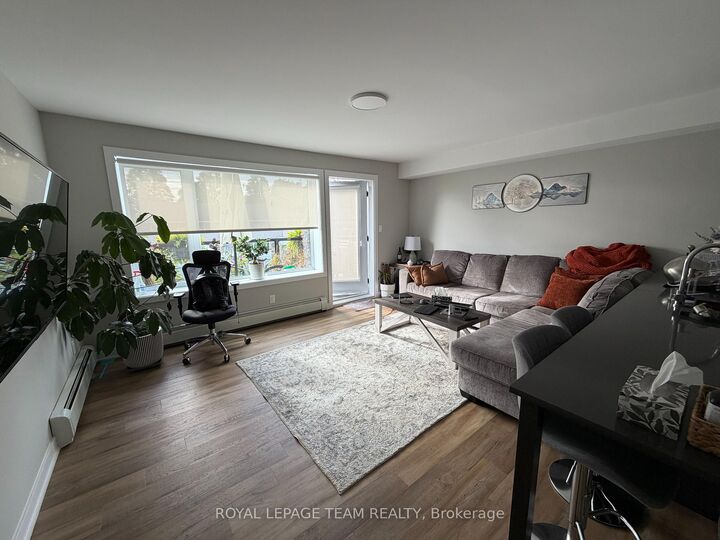 Property Photo:  1305 Summerville Avenue 104  ON K1Z 8G7 