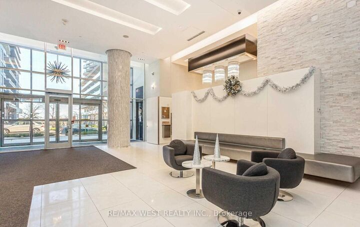 Property Photo:  56 Annie Craig Drive 1901  ON M8V 0C8 