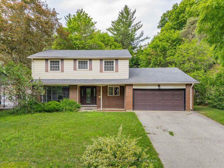 Property Photo:  256 Shakespeare Drive  ON N2L 2T6 