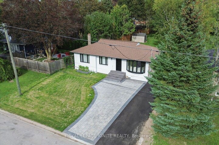 Property Photo:  103 Baker Street Main  ON L4A 4X9 