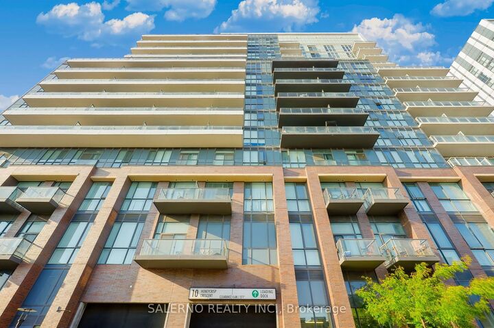 Property Photo:  10 Honeycrisp Crescent 1816  ON L4K 0M7 