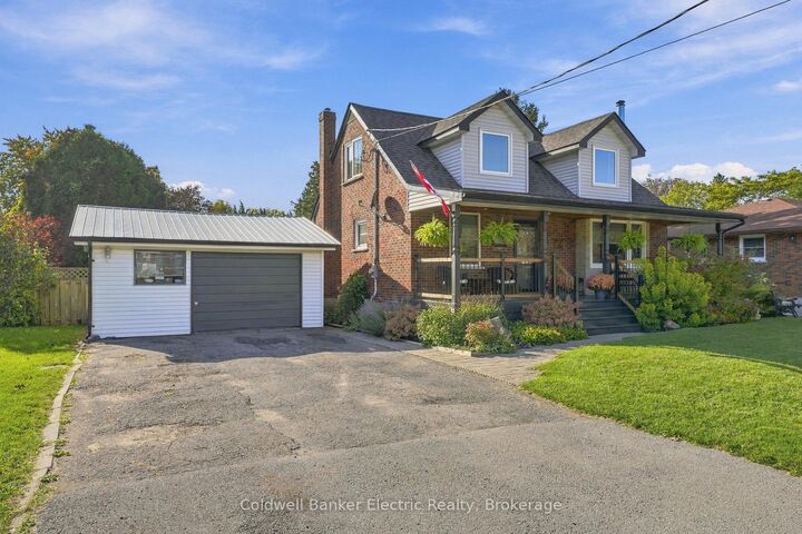 Property Photo:  13 Coverdale Avenue  ON K9A 4H4 