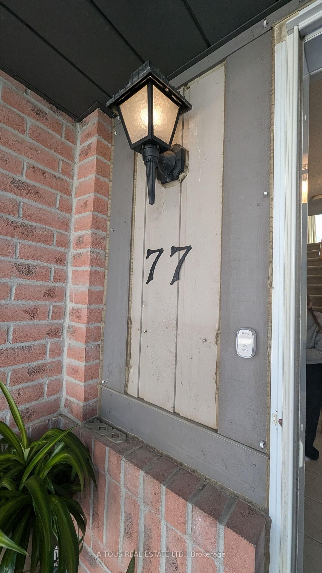 Property Photo:  2945 Thomas Street 77  ON L5M 6C1 