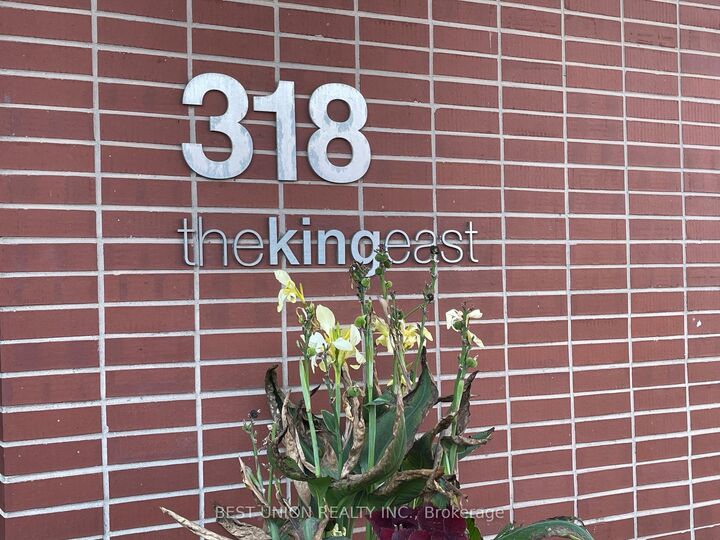 Property Photo:  318 King Street E 1313  ON M5A 0C1 