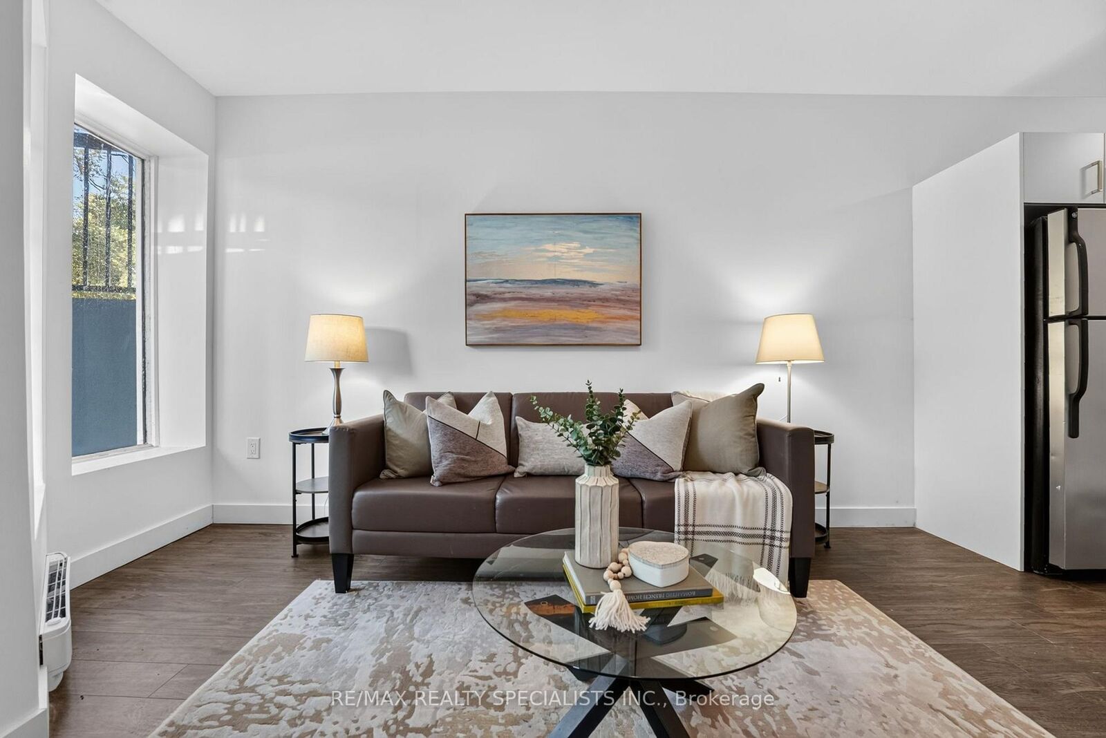 Property Photo:  44 Queenston Street 1A  ON L2R 2Y9 