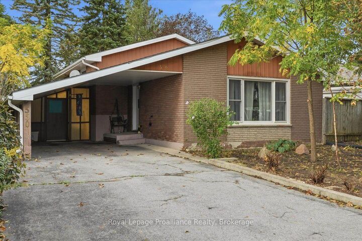 Property Photo:  550 Victoria Avenue  ON K8N 2G7 