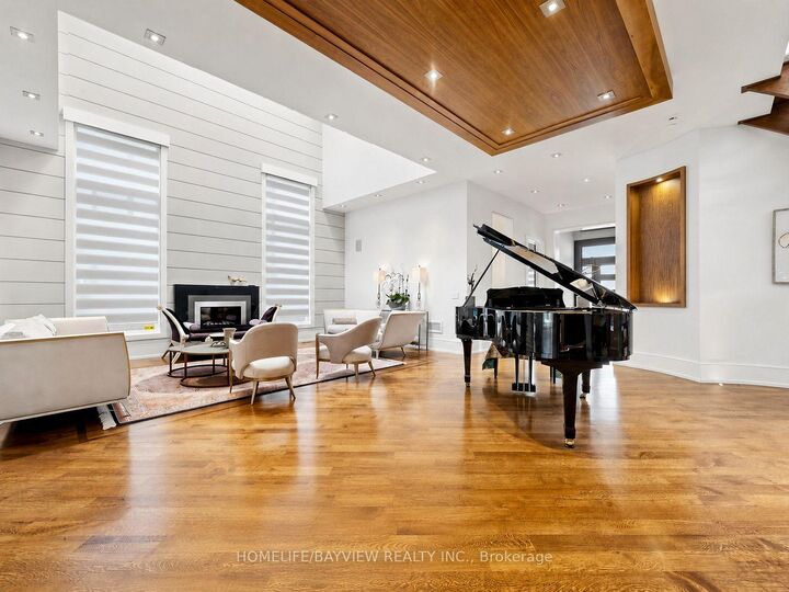 Property Photo:  133 Northwood Drive  ON M2M 2K2 