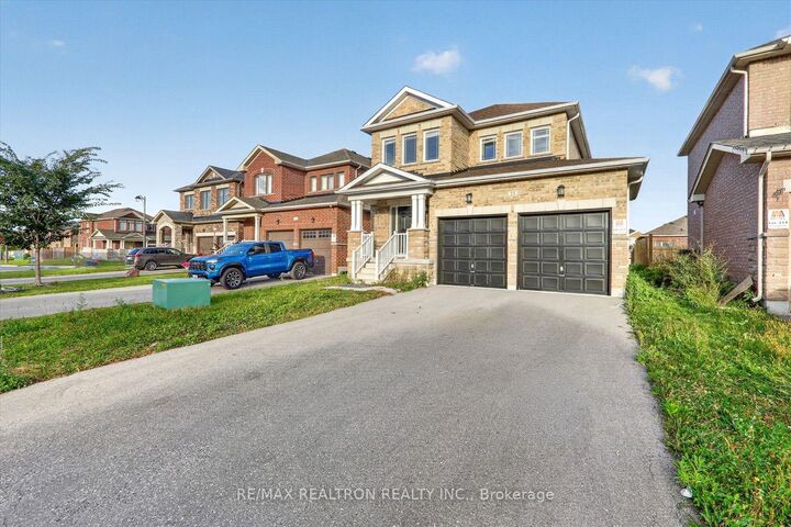 Property Photo:  71 Terry Clayton Avenue  ON L0K 1A0 