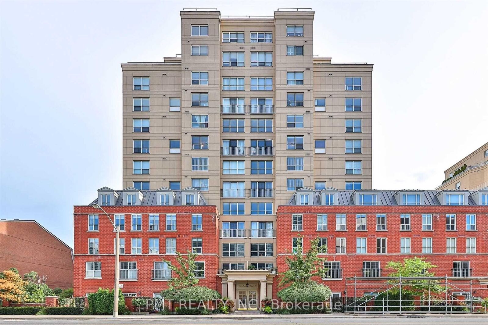 Property Photo:  139 Merton Street 850  ON M4S 3G7 