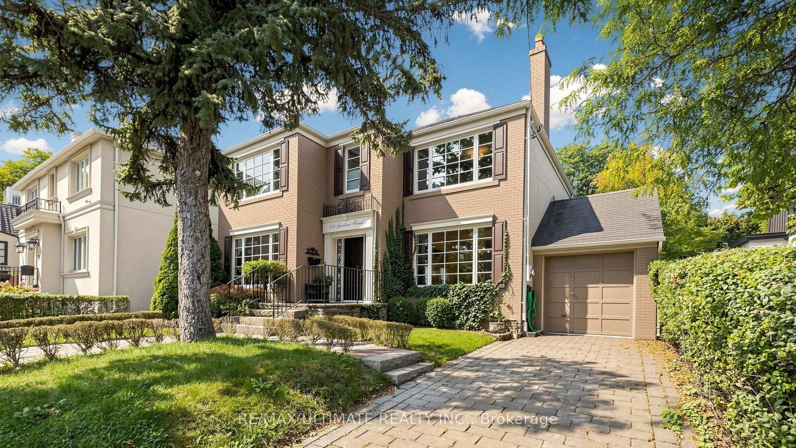 Property Photo:  776 Spadina Road  ON M5P 2X6 