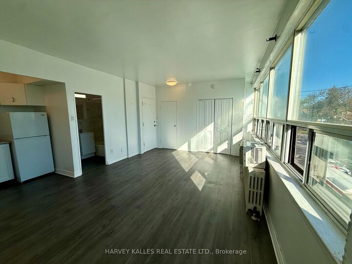 Property Photo:  1582 Bathurst Street 311  ON M5P 3H3 