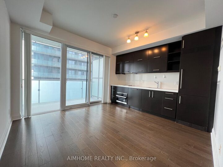 Property Photo:  1080 Bay Street 4207  ON M5S 0A5 