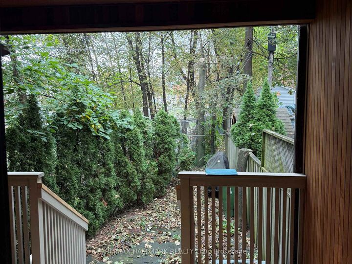 Property Photo:  33 Hillsdale Avenue W  ON M5P 1E9 
