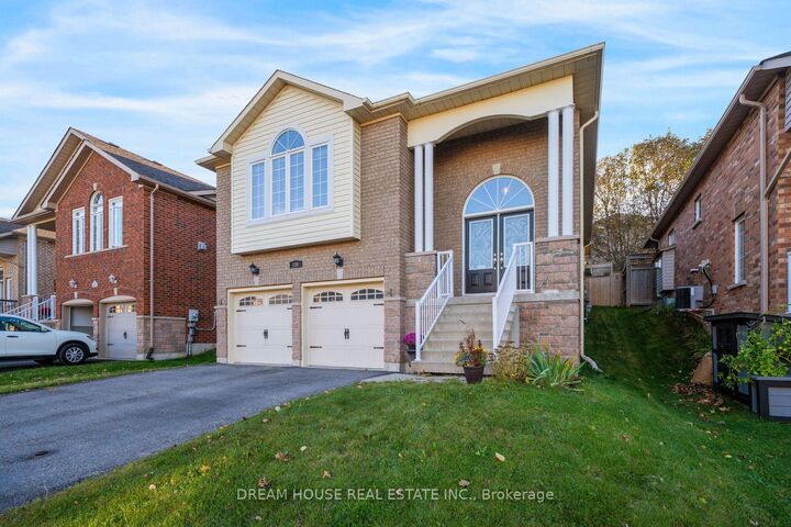 Property Photo: 186 Fenning Drive ON L1E 3K2