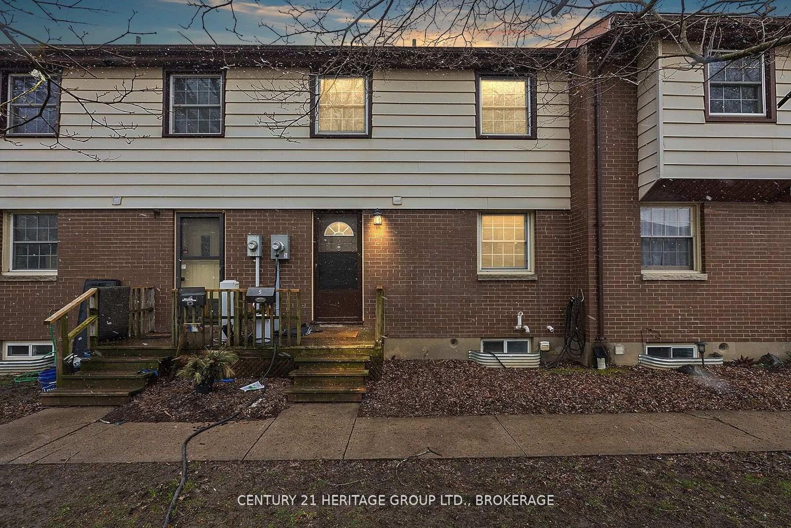 Property Photo:  136 Notch Hill Road 5  ON K7M 2X1 
