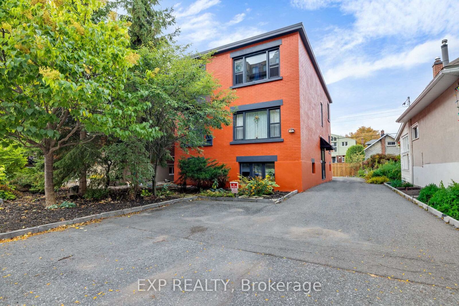 Property Photo:  50 Holland Avenue  ON K1Y 0X4 
