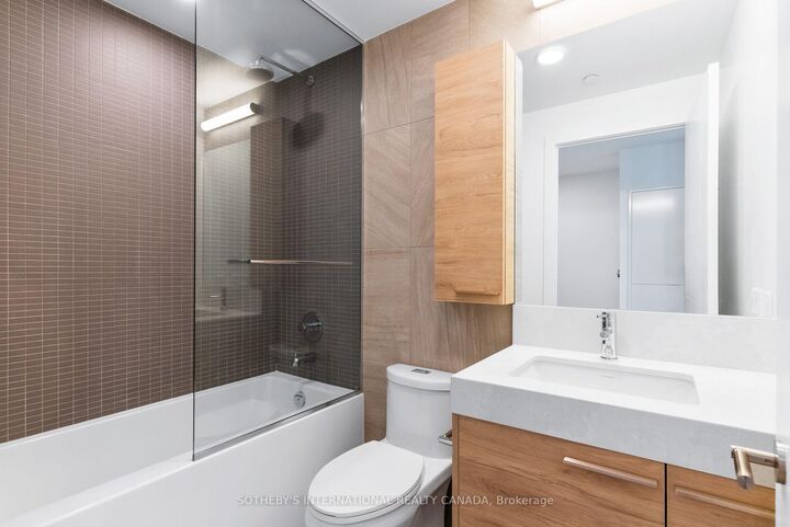 Property Photo: 200 Redpath Avenue 3605 ON M4P 0E6