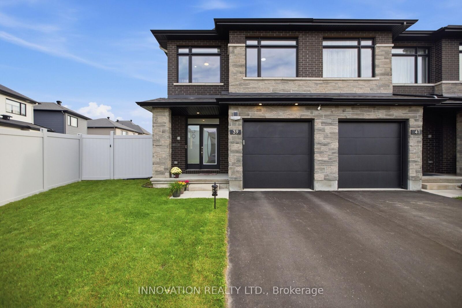 Property Photo:  39 Hermes Avenue  ON K4M 0K7 