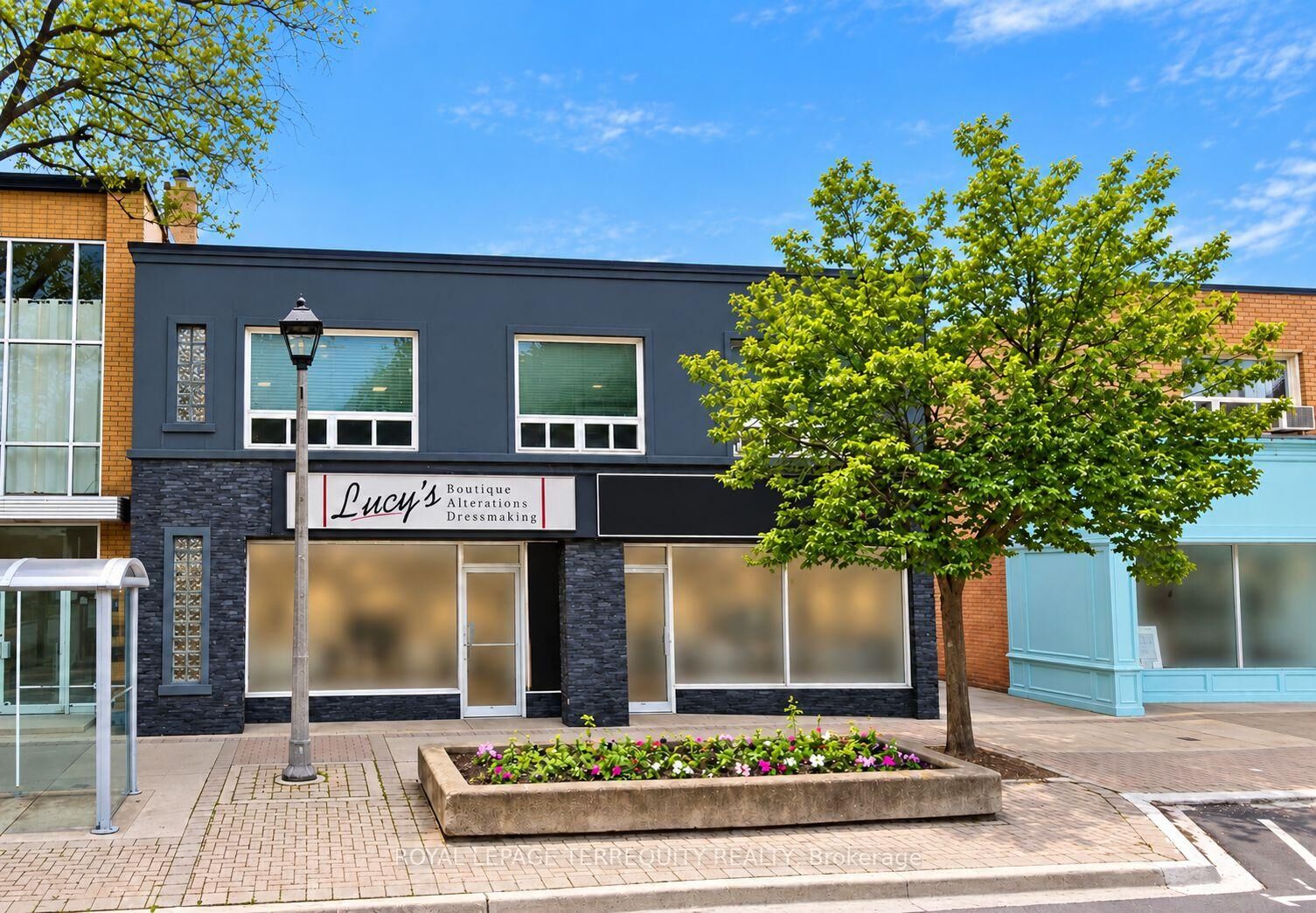 Property Photo:  276 Kerr Street 1  ON L6K 3B3 