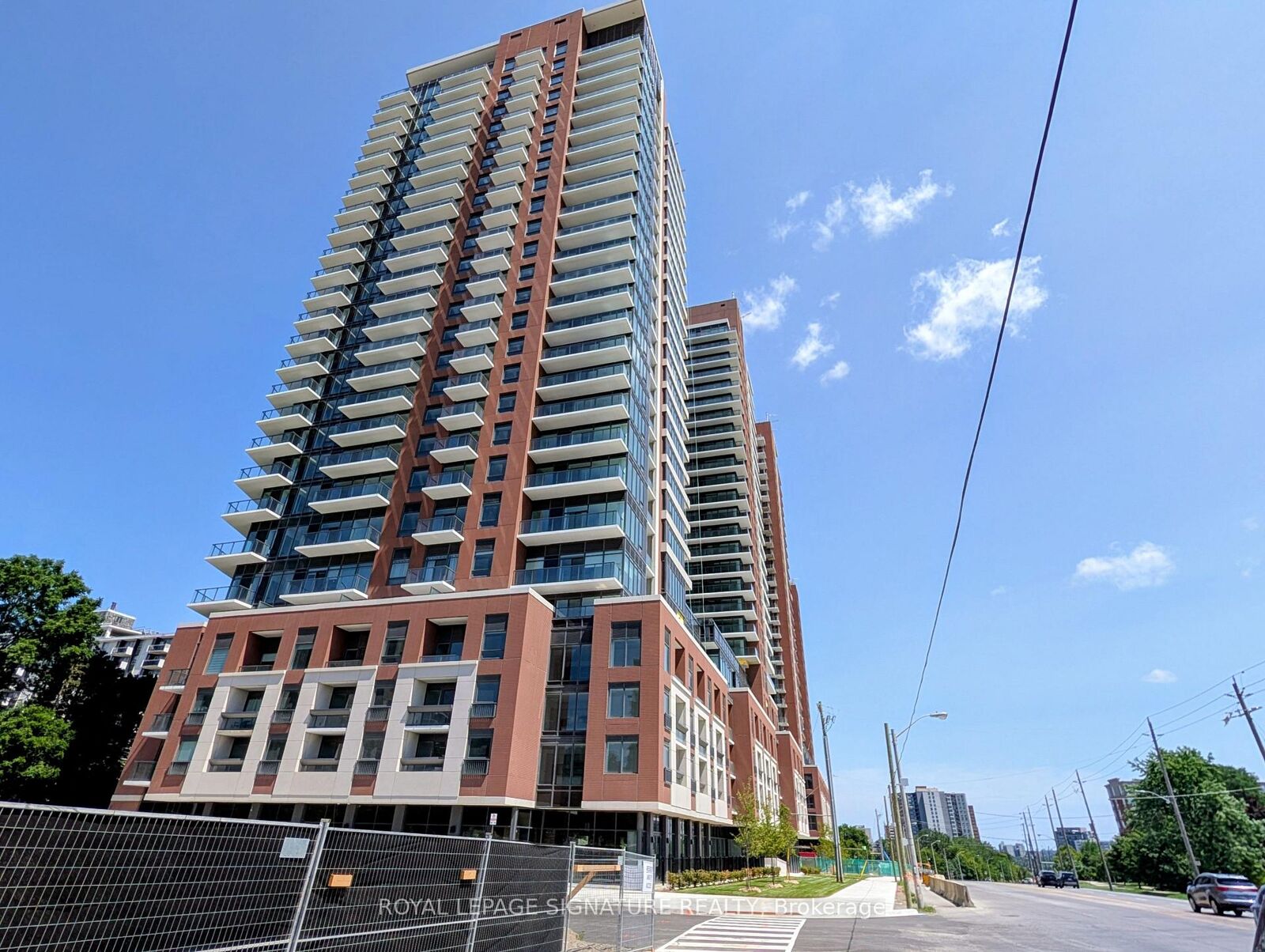 Property Photo:  4010 Eglinton Avenue W 807  ON M9A 4M2 