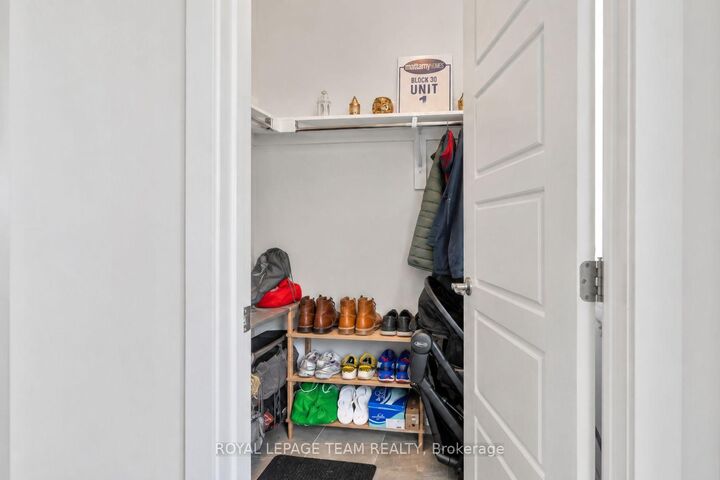 Property Photo: 2501 Watercolours Way ON K2J 7B1