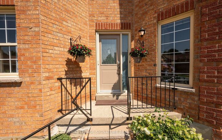 Property Photo:  412 Butler Court  ON L4G 6G8 