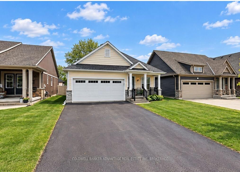 Property Photo:  284 Classic Avenue  ON L3B 0A4 