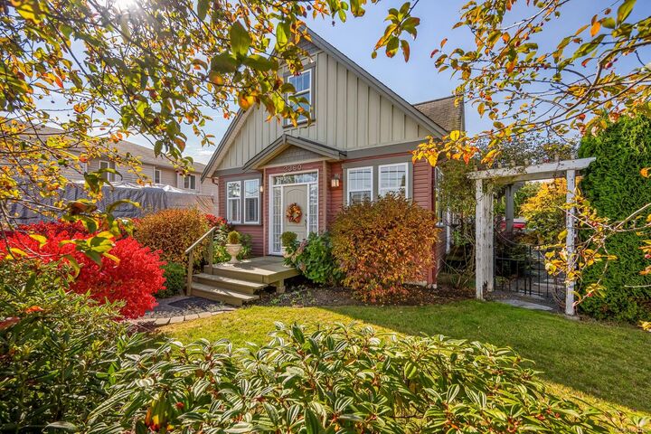 Property Photo:  2360 Galerno Rd  BC V9W 8A5 