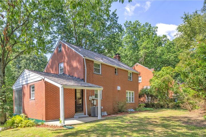 Property Photo:  2709 Blackridge Avenue  PA 15235 