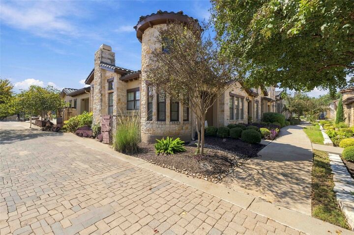Property Photo:  110 Lucia Circle 1  TX 78734 