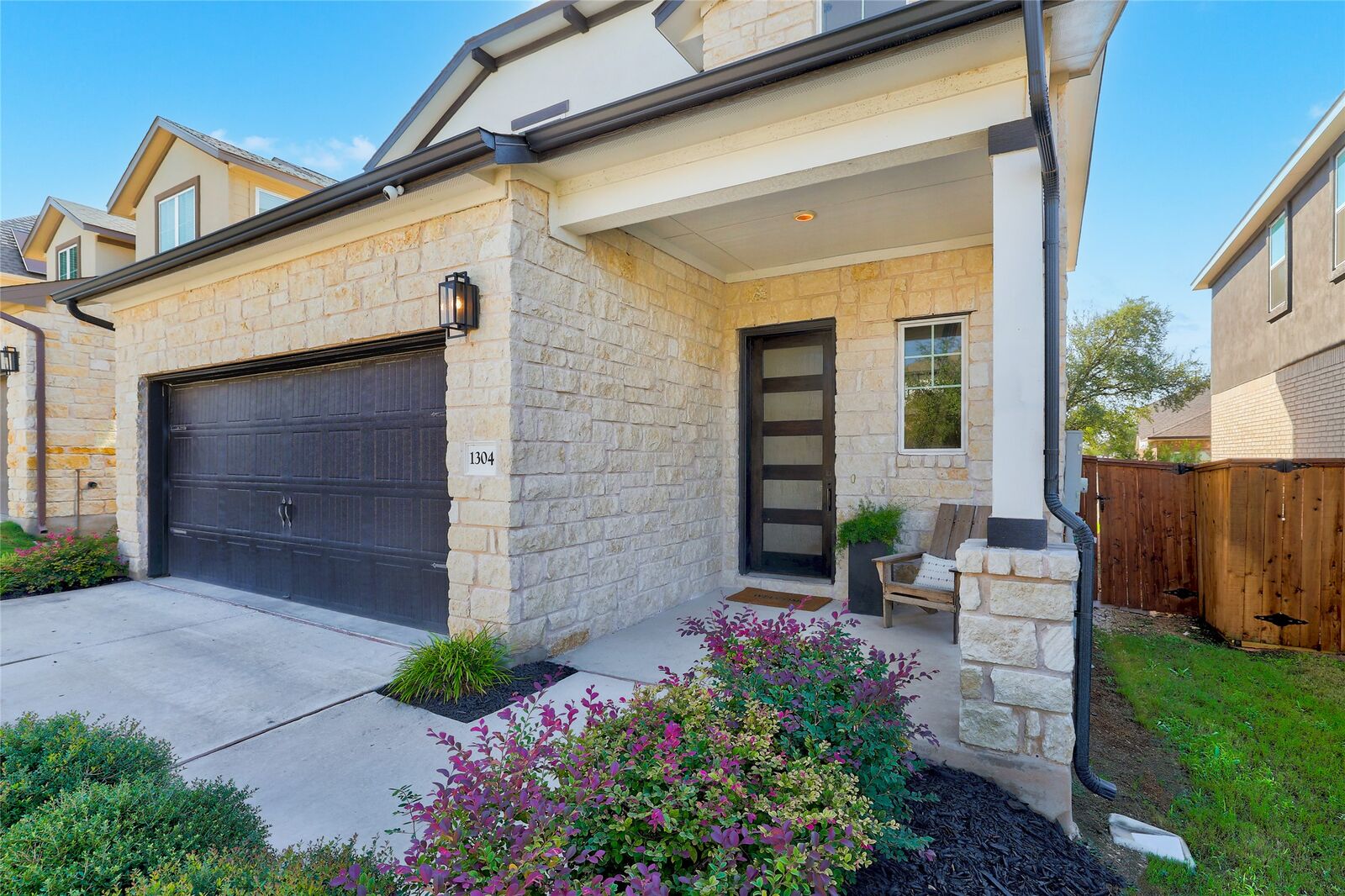 Property Photo:  1304 Kneehigh Lane  TX 78633 